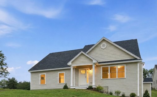 House in Nashua, New Hampshire, United States 1