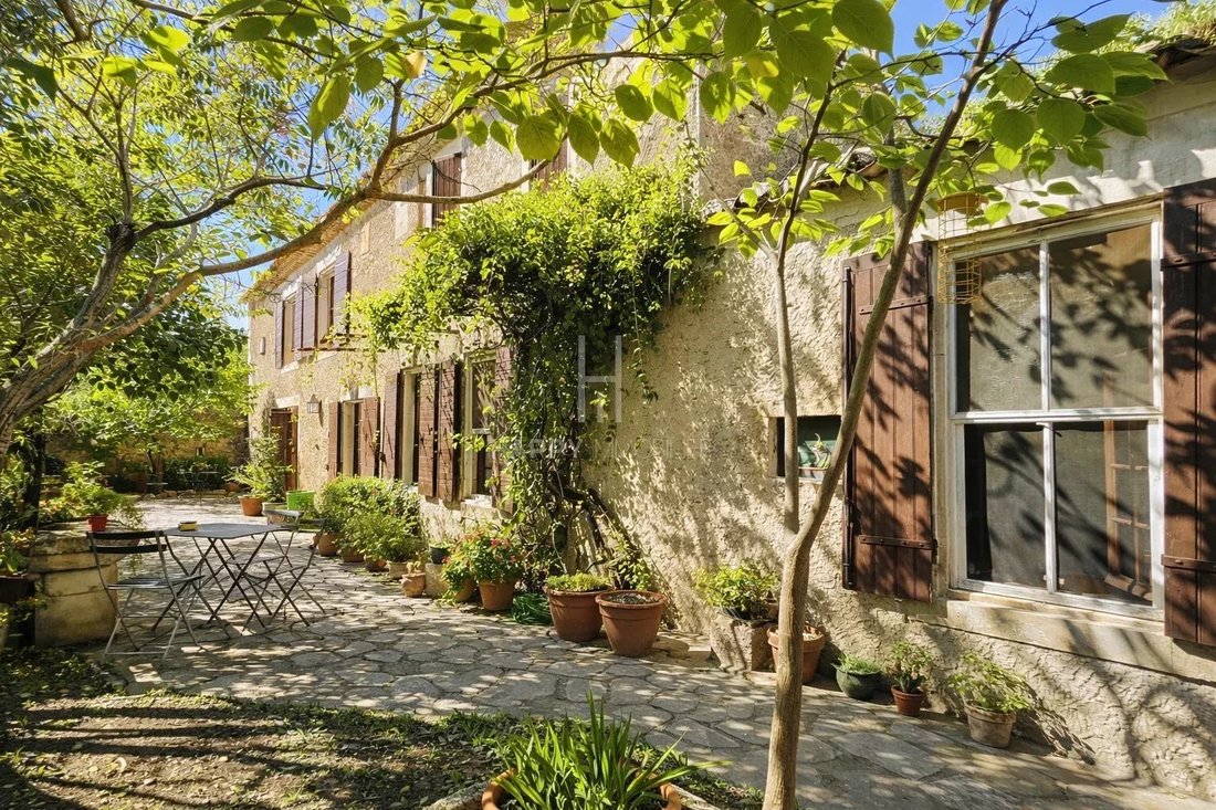 Maisons de campagne à Mouriès, Provence-Alpes-Côte d'Azur, France 1 - 16289359