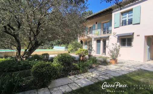 House in Camplanier, Nimes, France 1