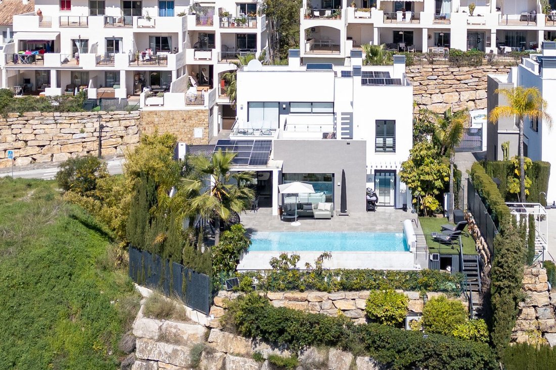 Villa in Estepona, Andalusia, Spain 1 - 17472204