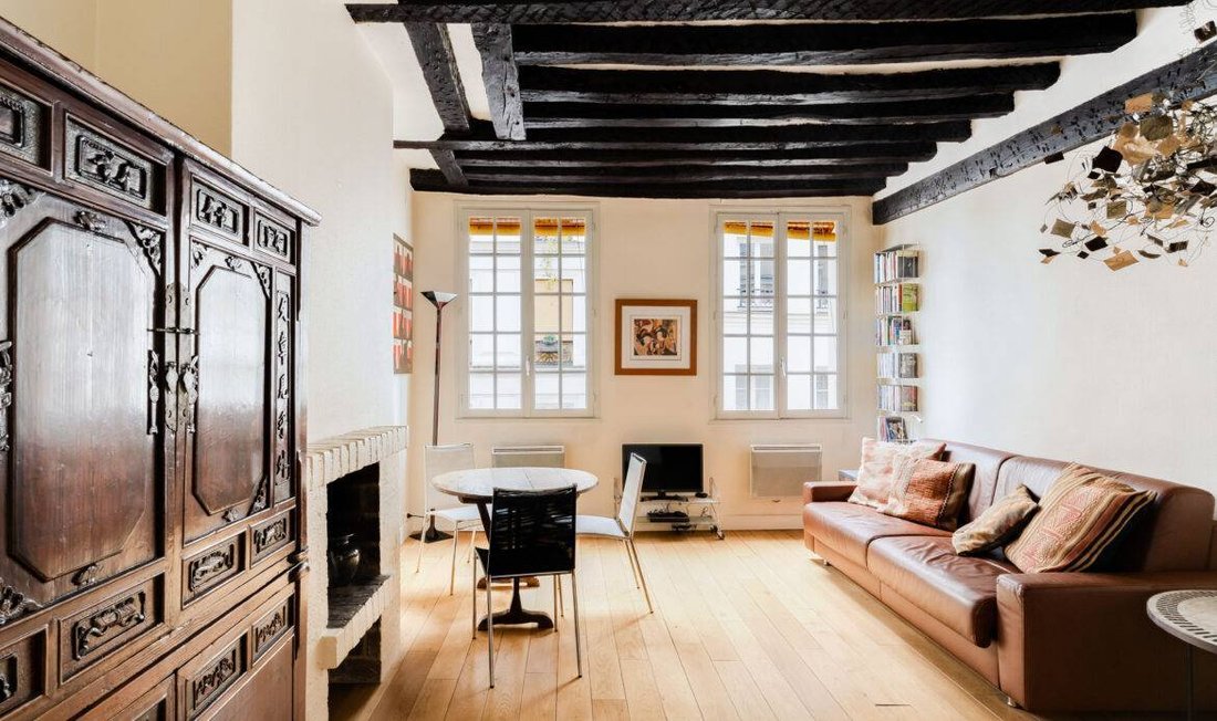 Apartment in Sainte Avoie, Paris 3e Arrondissement, Paris 2 - 17475060