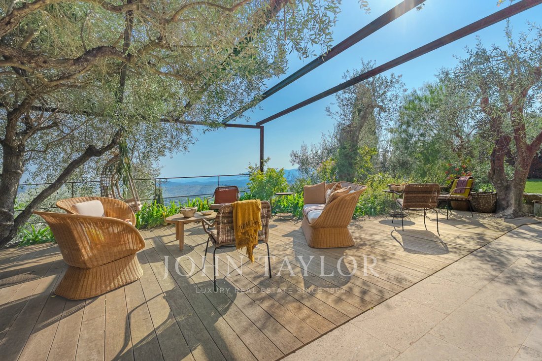 House in Châteauneuf-Grasse, Provence-Alpes-Côte d'Azur, France 4 - 17474344