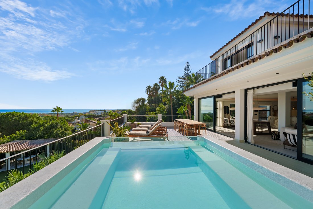 Villa in Marbella, Andalusia, Spain 1 - 17471982
