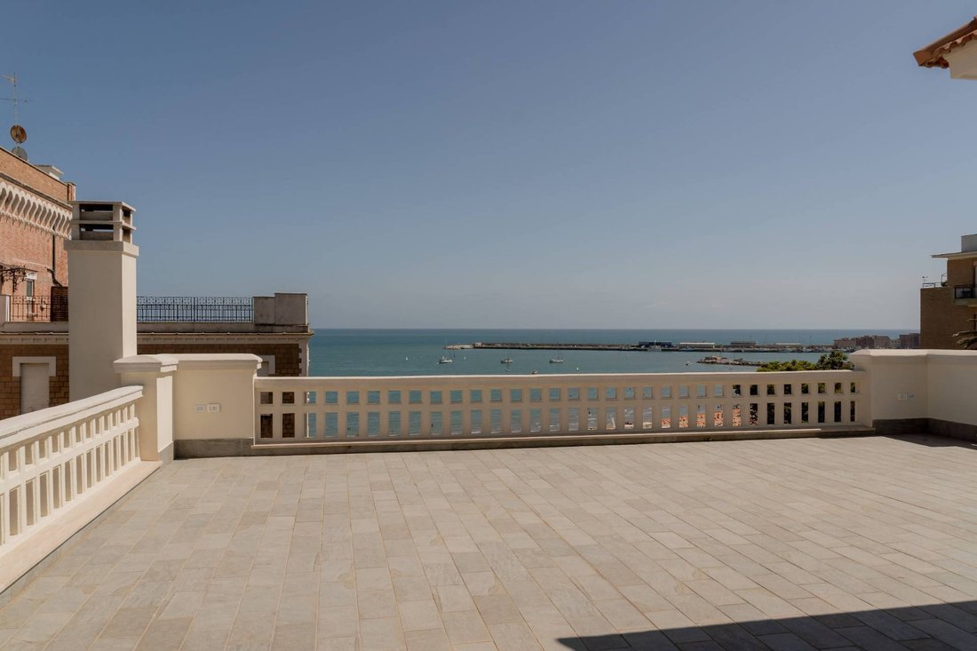 Villa in Center, Anzio, Lazio 2 - 17475064