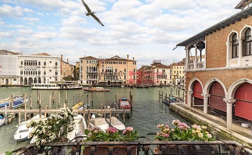 Apartment in Saint Paul, Venice, Italy 1
