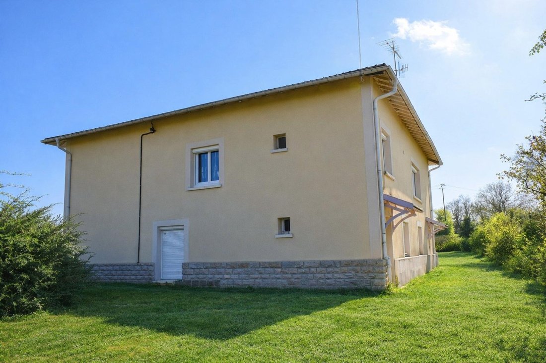 House in Prisse, Bourgogne – Franche-Comté, France 3 - 17474923