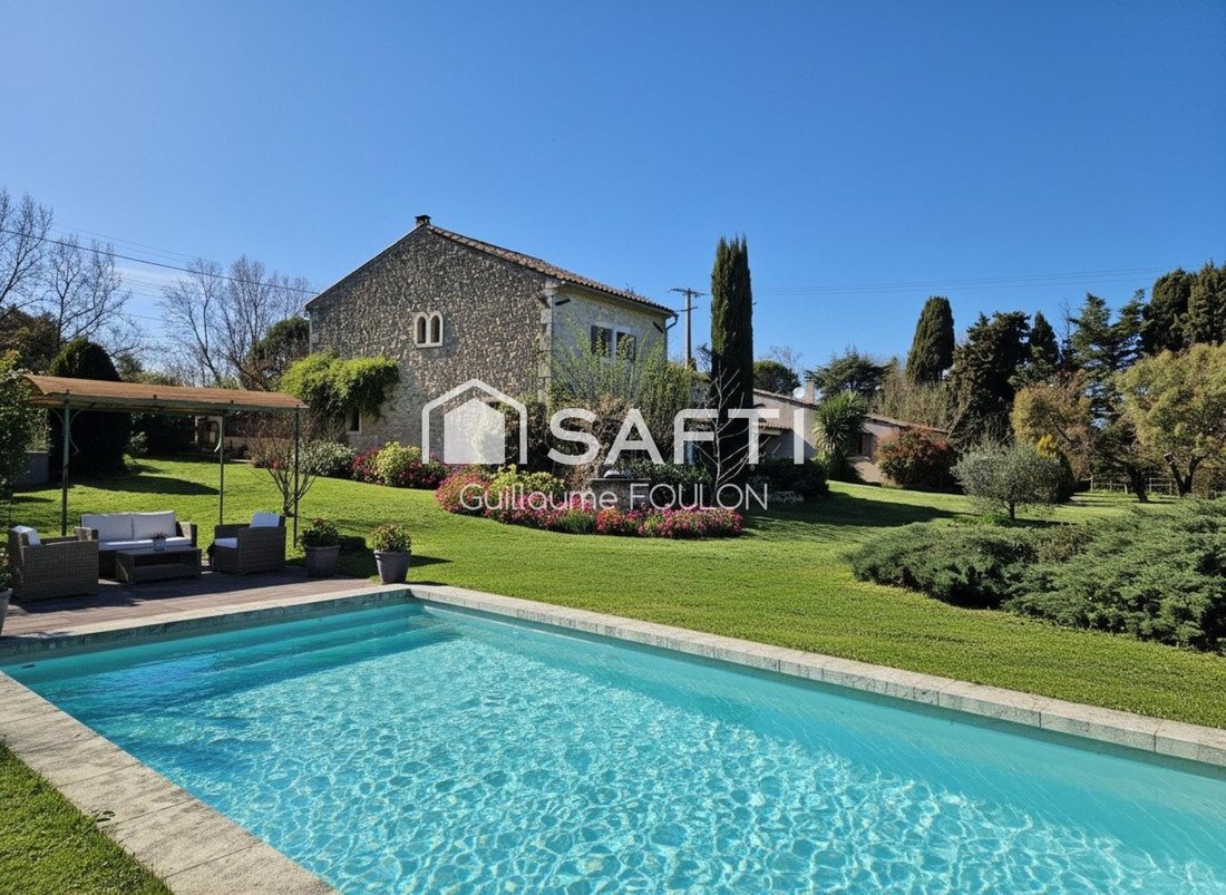 House in Plan-d'Orgon, Provence-Alpes-Côte d'Azur, France 1 - 17474915