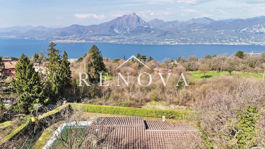 Villa in San Zeno di Montagna, Veneto, Italy 1 - 17467302