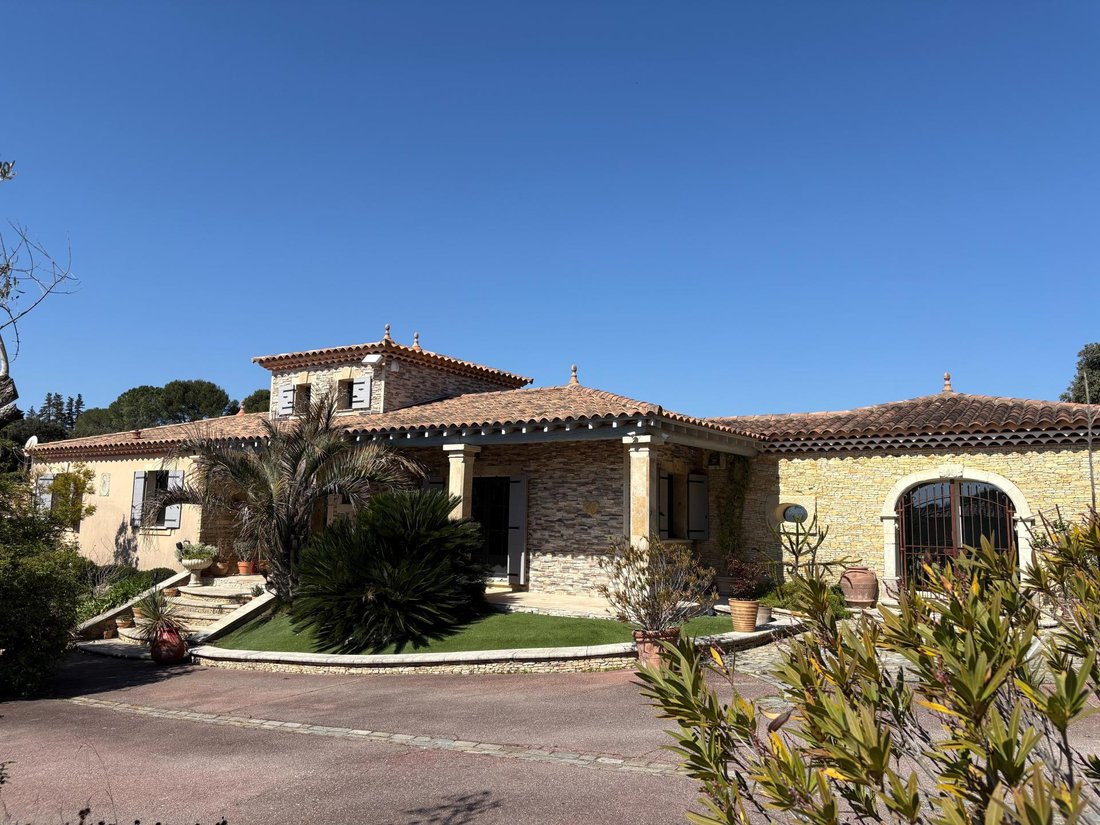 House in Vacqueyras, Provence-Alpes-Côte d'Azur, France 5 - 17474890