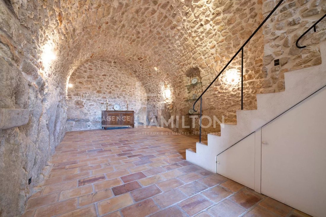 House in Châteauneuf-Grasse, Provence-Alpes-Côte d'Azur, France 2 - 17442937