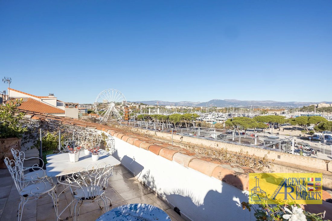 Apartment in Les Cougoulins-Rastines, Antibes, France 1 - 17473679