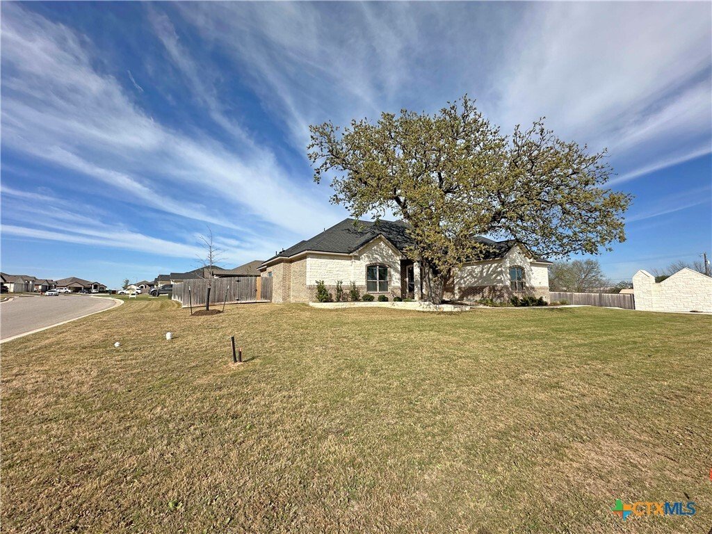 House in Salado, Texas, United States 2 - 17473308