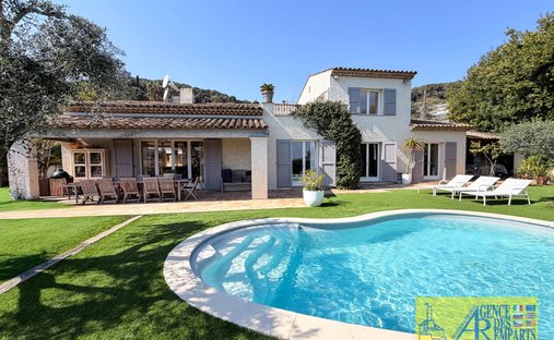 House in Centre, Vallauris, France 1
