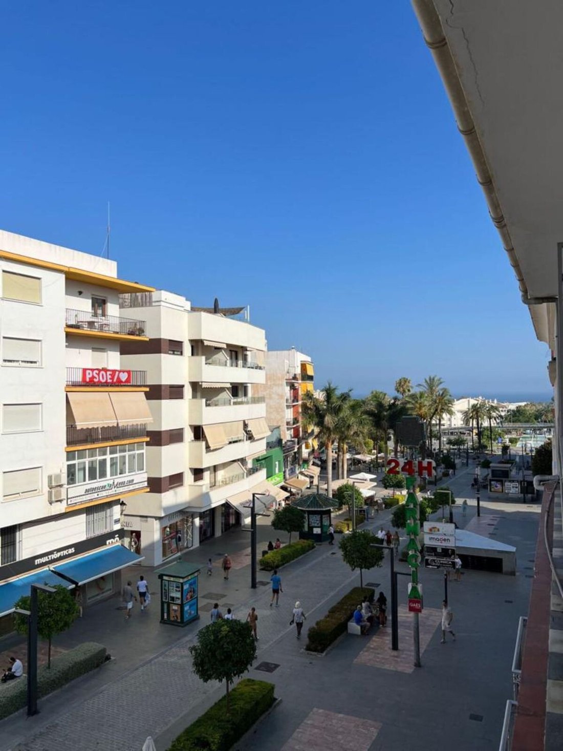 Apartment in San Pedro de Alcantara, Andalusia, Spain 1 - 17471646