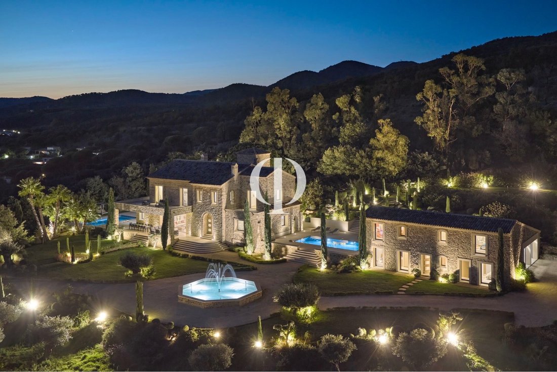 Estate in Nartelle-Noyer-Bellevue-bd des Sardinaux, Sainte-Maxime, France 1 - 17473798