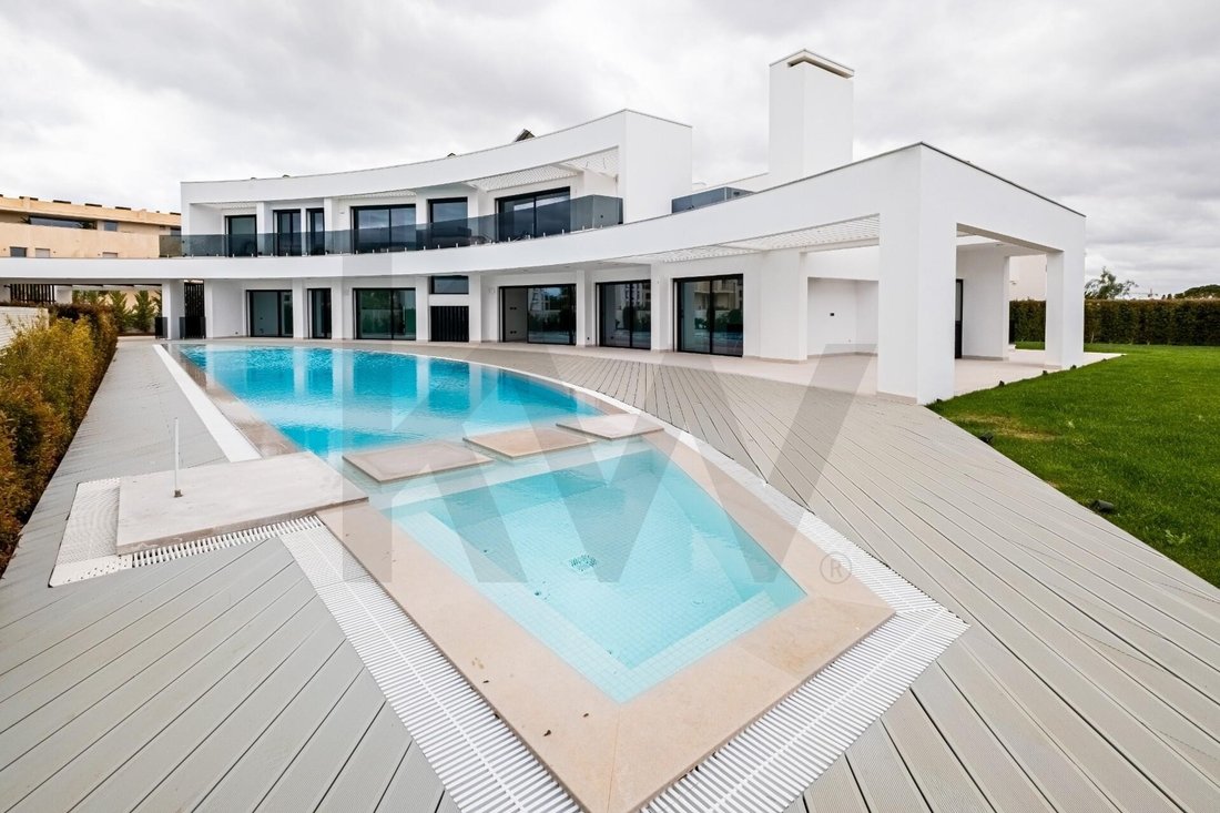 Casa a Quarteira, Algarve, Portogallo 1 - 17473501