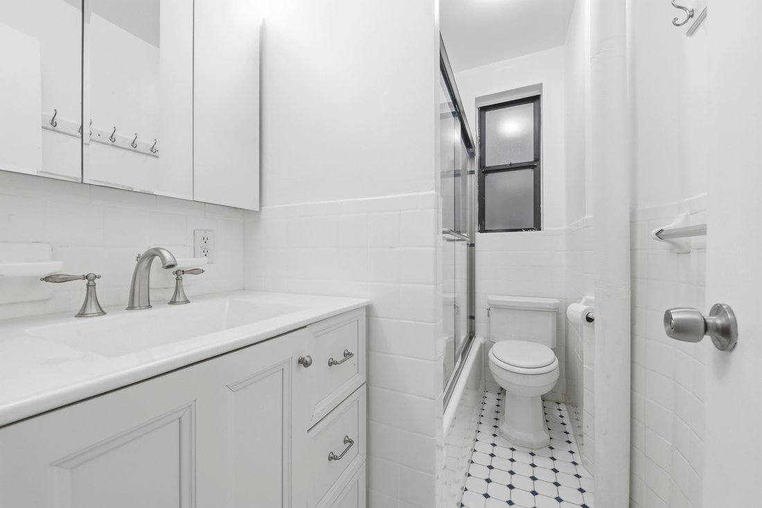 Co Op in New York, New York, United States 4 - 17471733