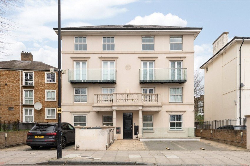 Apartment in Dagenham East, England 5 - 17473030