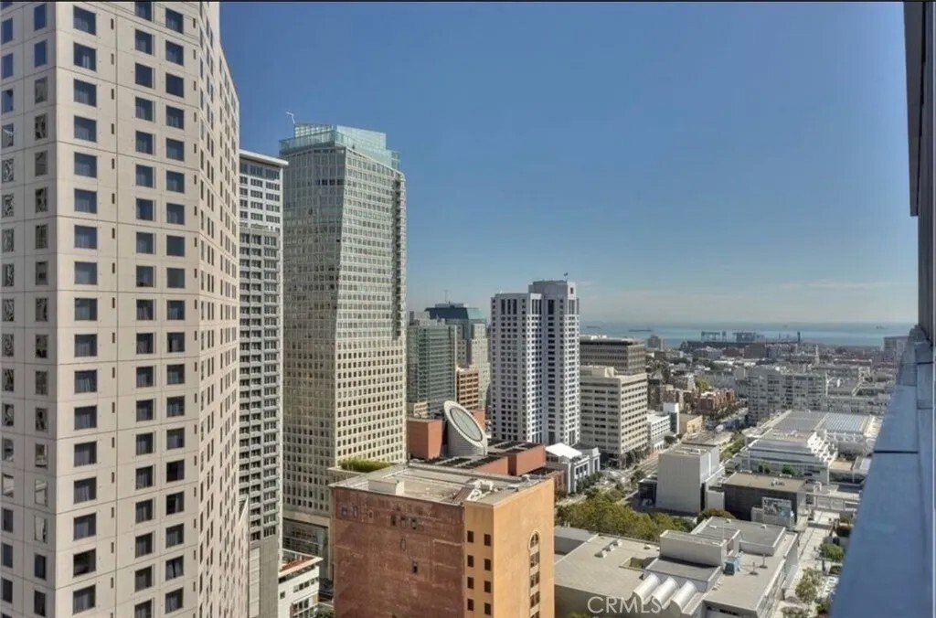 Condo in San Francisco, California, United States 3 - 16718221