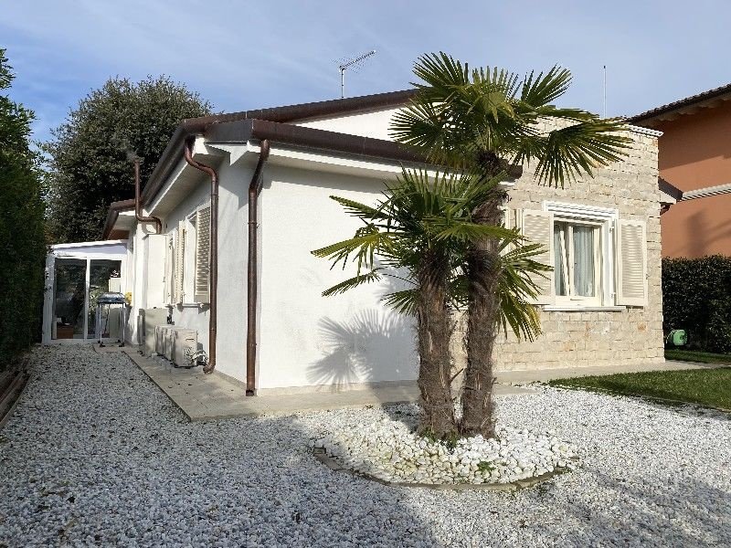 Villa in Tonfano, Pietrasanta, Italy 1 - 17473163