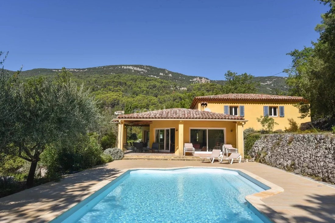 Villa in Bargemon, Provence-Alpes-Côte d'Azur, France 1 - 17474304