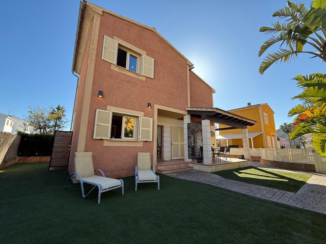 Villa in Alcudia, Balearic Islands, Spain 1 - 17474808