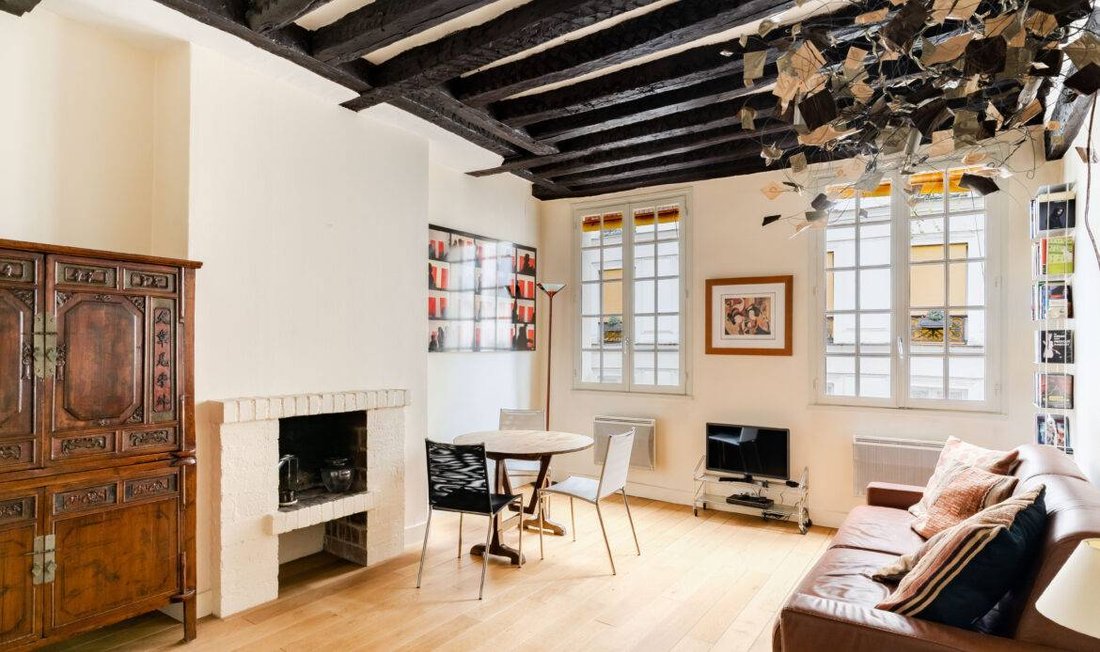 Apartment in Sainte Avoie, Paris 3e Arrondissement, Paris 1 - 17475060