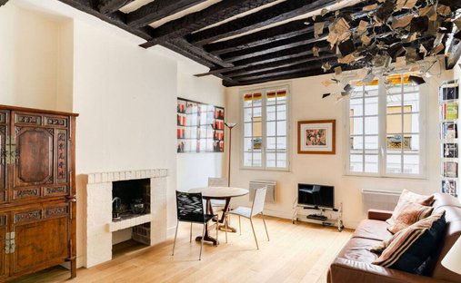 Apartment in Sainte Avoie, Paris 3e Arrondissement, Paris 1