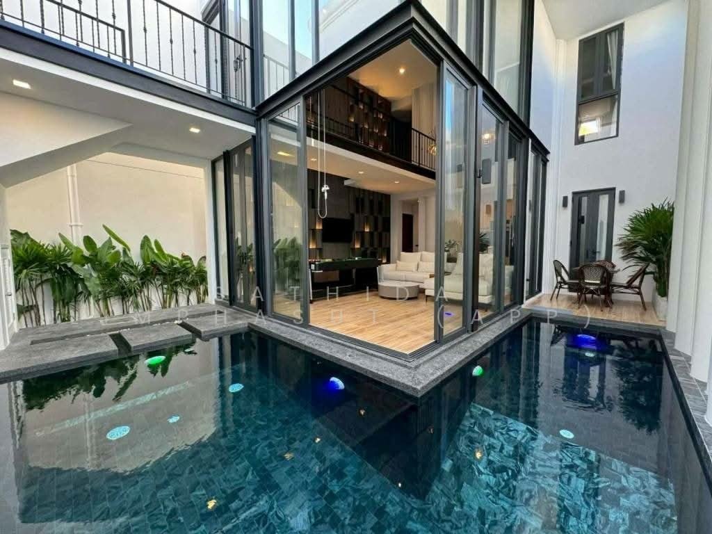 Villa in Pattaya City, Chon Buri, Thailand 1 - 17472527