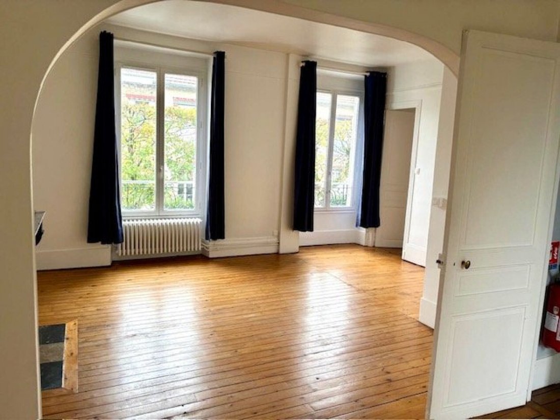Apartment in Poissy, Ile-de-France, France 1 - 17471376