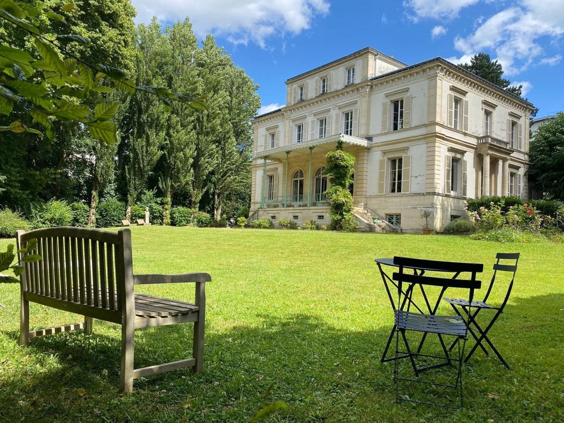 Appartamento a Le Centre, Meudon, Francia 1 - 17474927