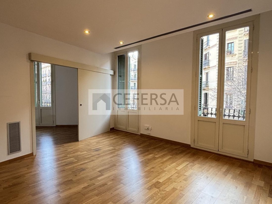 Apartment in Eixample, Barcelona, Spain 2 - 17474146