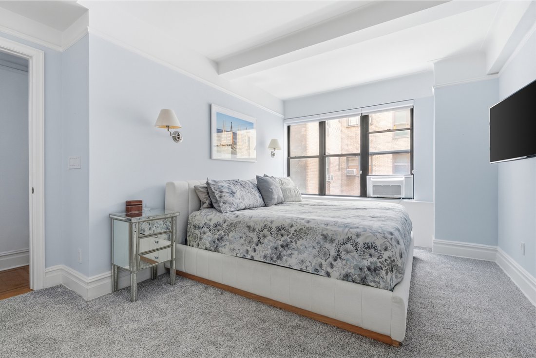 Co Op in New York, New York, United States 3 - 17471733