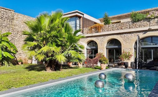 Estate in Capouchiné, Nimes, France 1