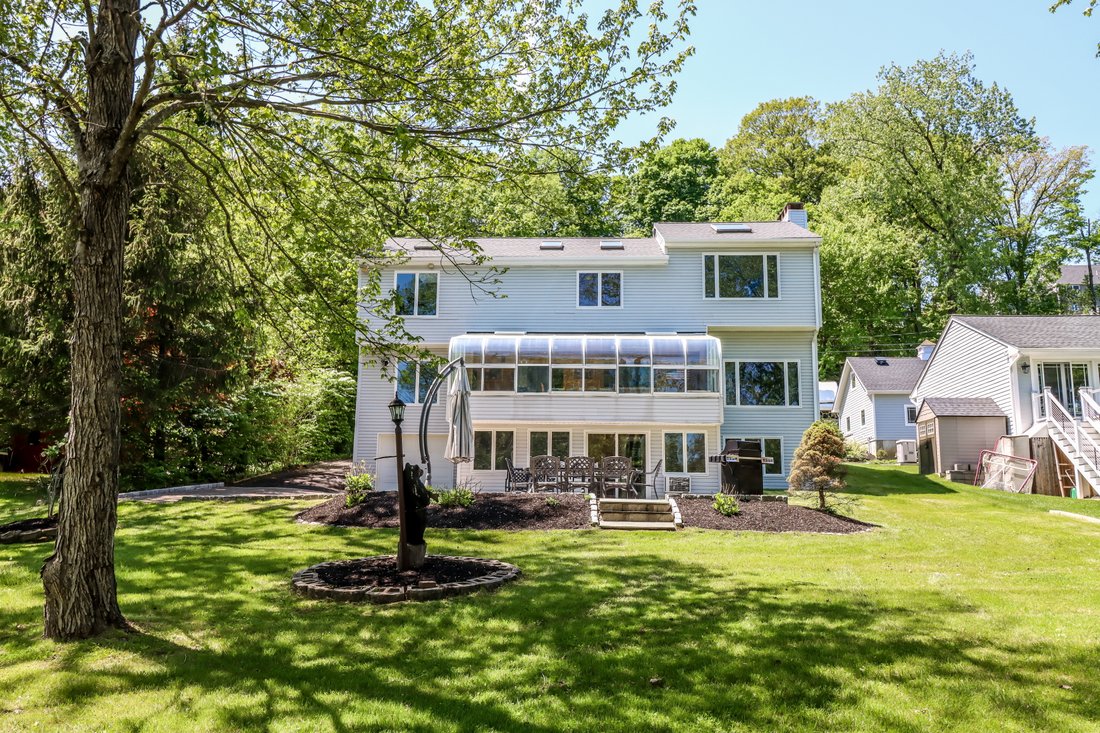 House in Brookfield, Connecticut, United States 2 - 17470575