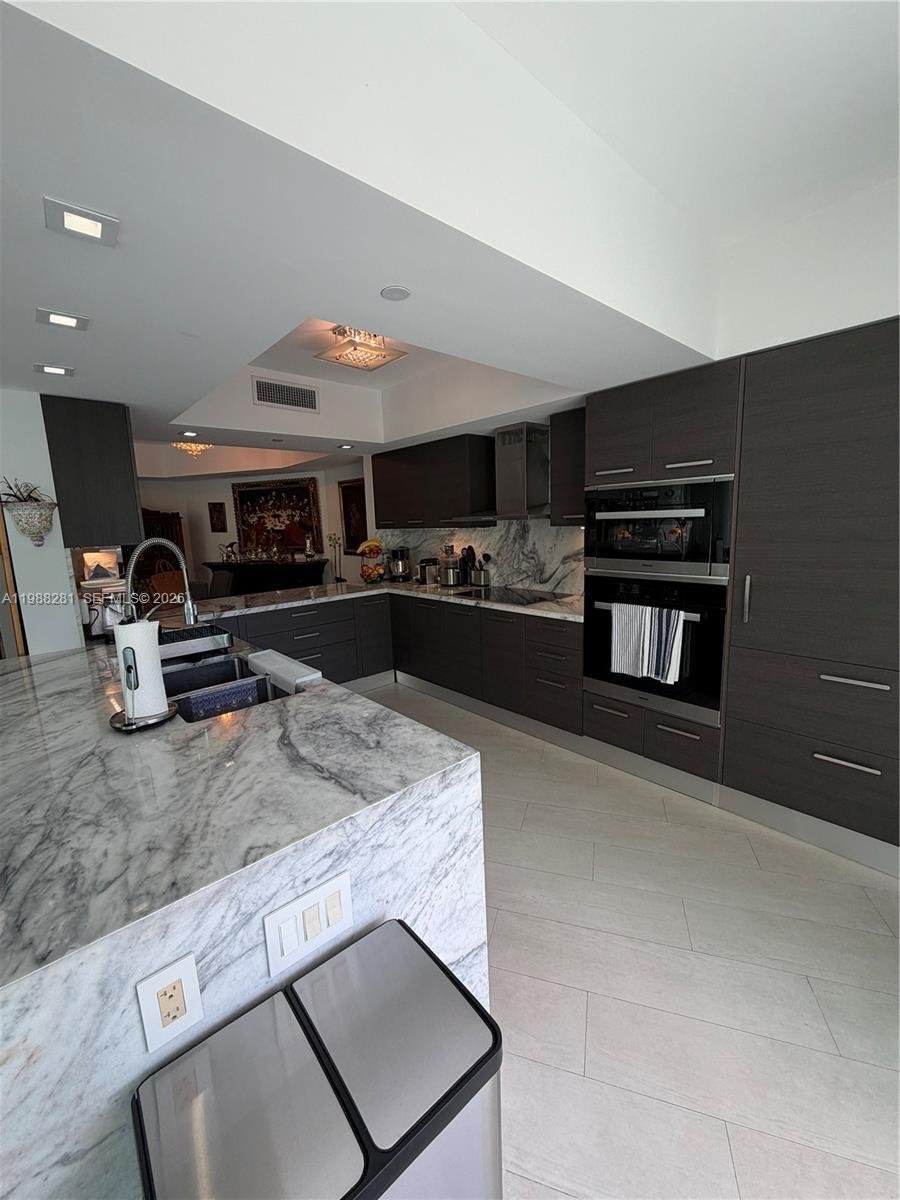 Condo in Miami, Florida, United States 4 - 17470672