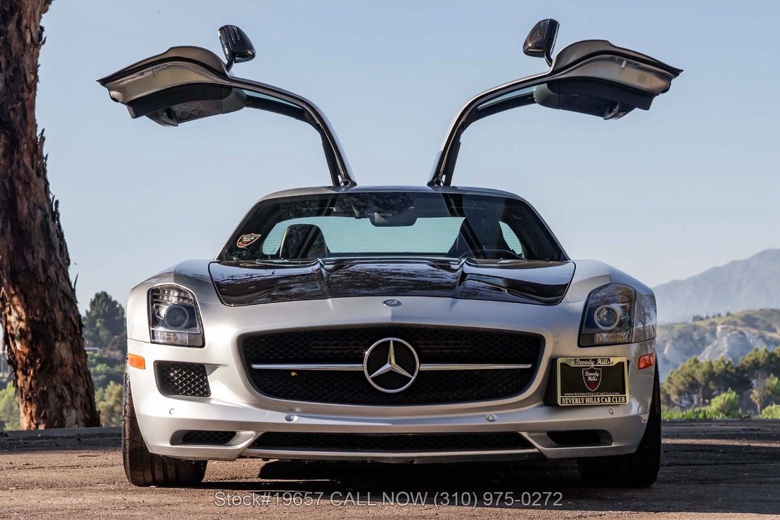 Mercedes-Benz SLS in Los Angeles, CA 2 - 17472003