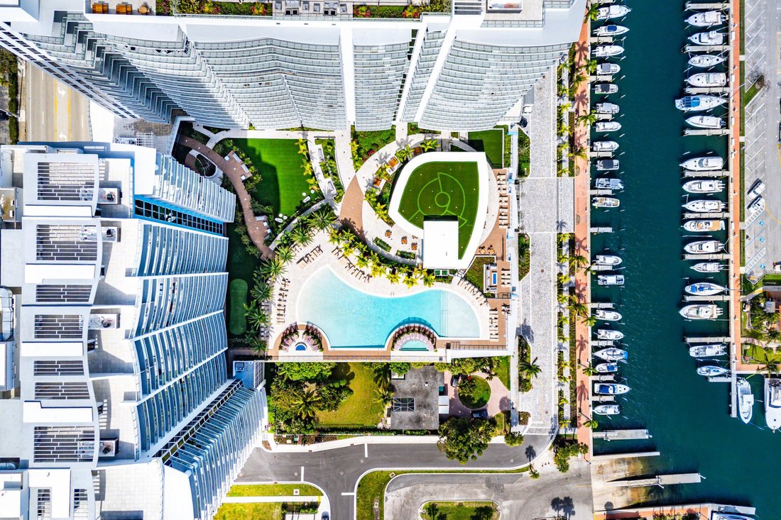 Condo in Lake Park, Florida, United States 3 - 17470857