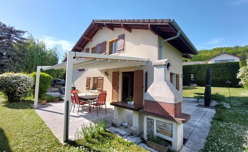 House in Lovagny, Auvergne-Rhône-Alpes, France 1