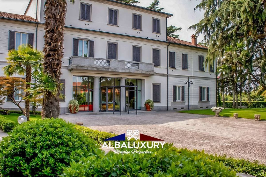 Villa in Figino Serenza, Lombardy, Italy 4 - 17473922