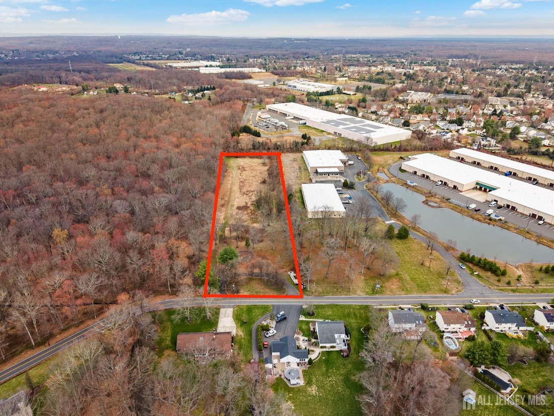 House in South Brunswick Township, New Jersey, United States 3 - 17475041
