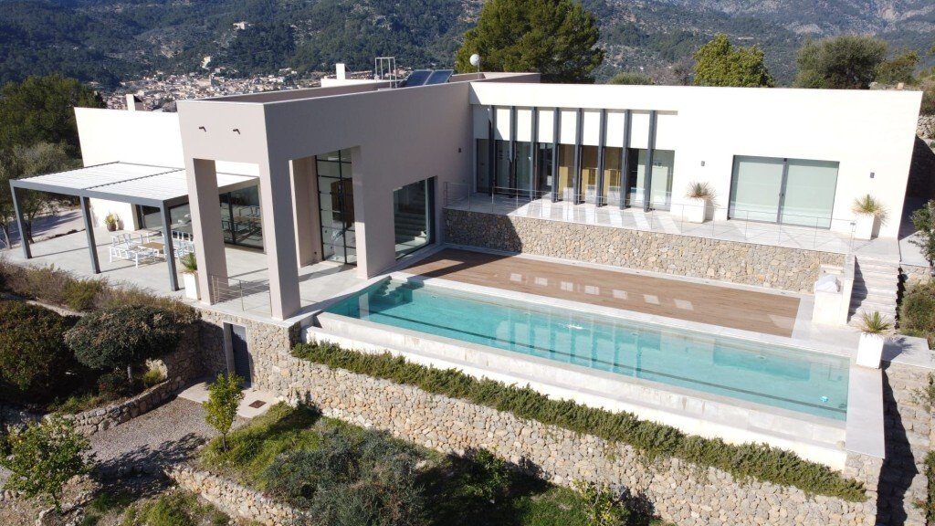 Finca in Santa Coloma Residencial, Catalonia, Spain 1 - 17474068