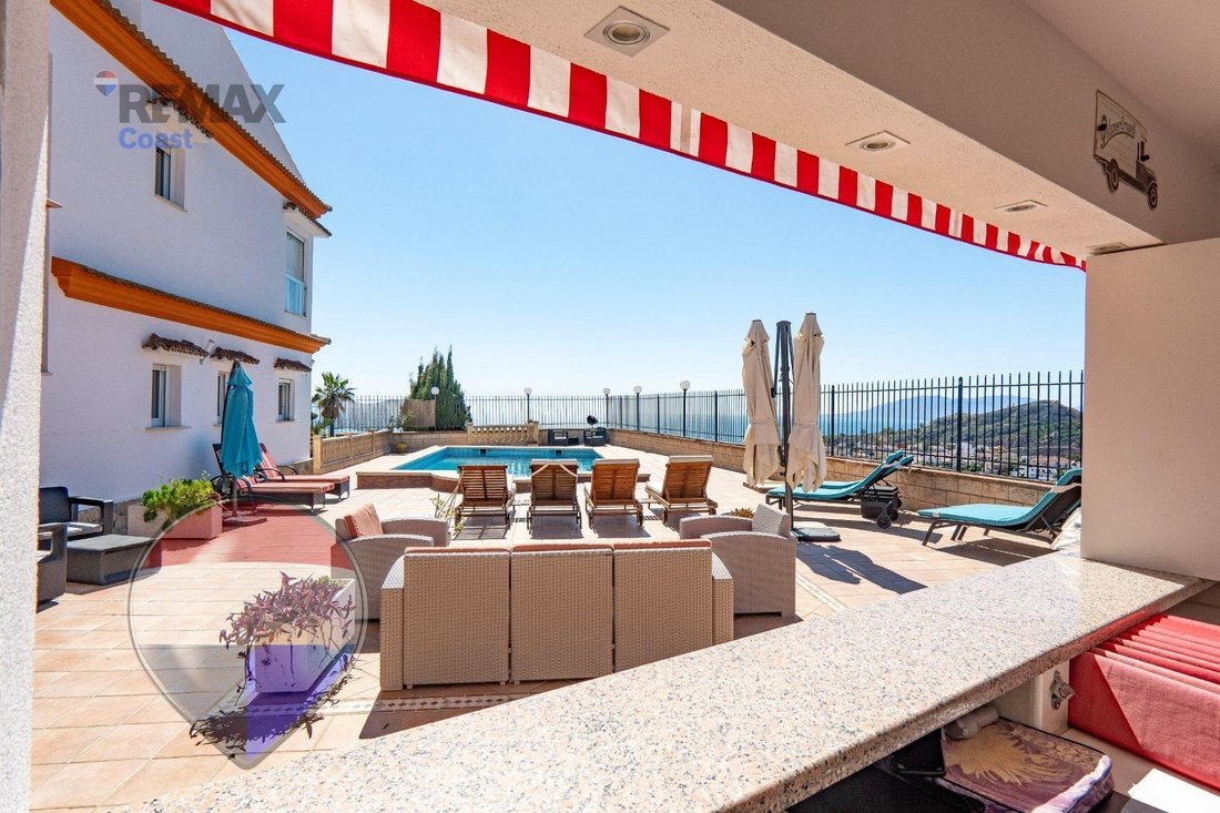 Villa in Rincon de la Victoria, Andalusia, Spain 4 - 17472909