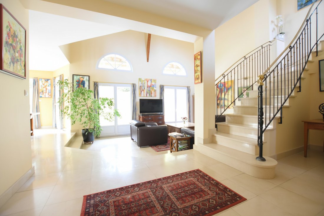 House in Levis-Saint-Nom, Ile-de-France, France 3 - 17473727