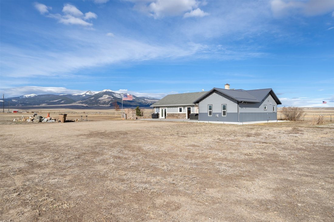 House in Anaconda, Montana, United States 1 - 17474021