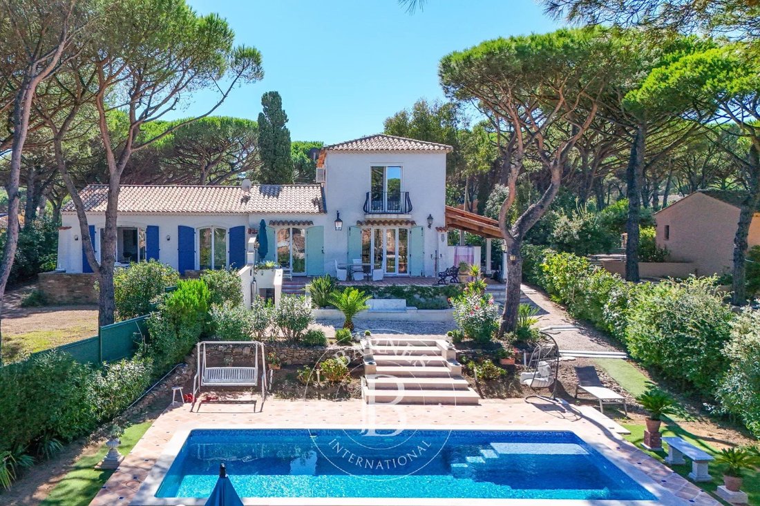 Villa in Nartelle-Noyer-Bellevue-bd des Sardinaux, Sainte-Maxime, France 1 - 16282855