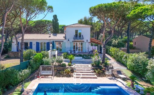 Villa in Nartelle-Noyer-Bellevue-bd des Sardinaux, Sainte-Maxime, France 1
