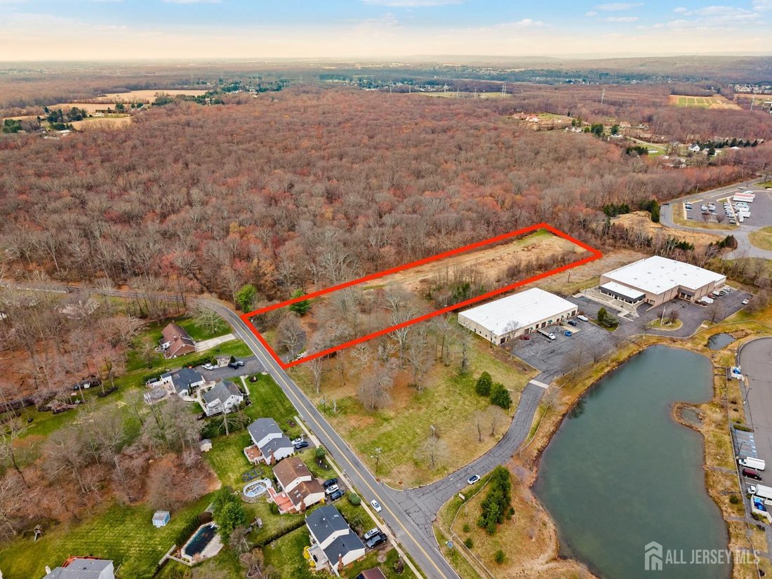 House in South Brunswick Township, New Jersey, United States 1 - 17475041