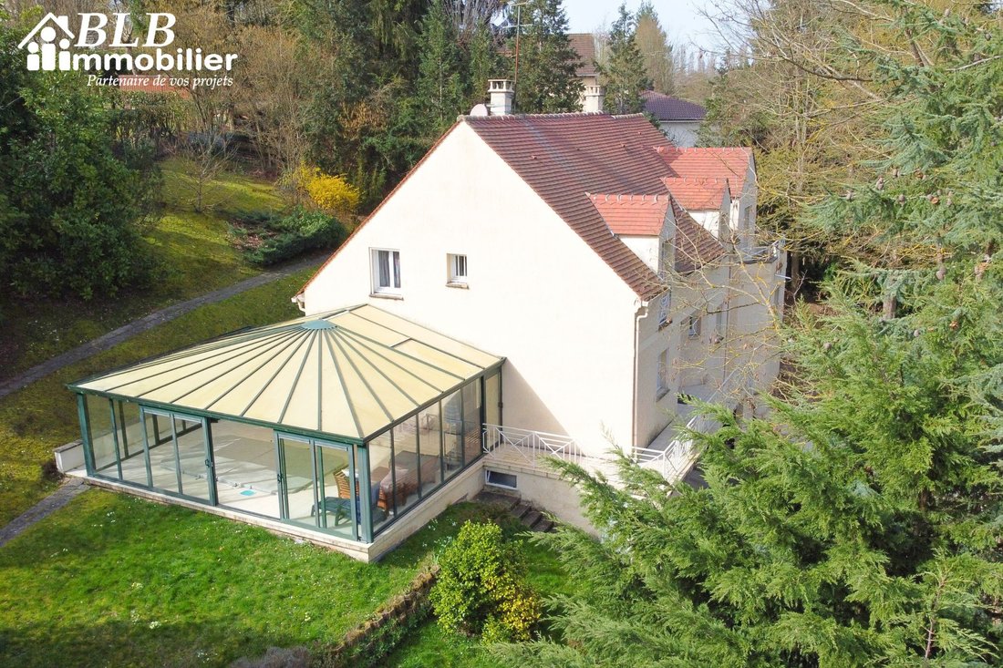 House in Levis-Saint-Nom, Ile-de-France, France 1 - 17473727
