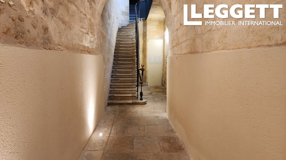 Apartment in Hôtel de Ville-Quinconce-Saint Seurin-Fondaudège, Bordeaux, France 2 - 17474382